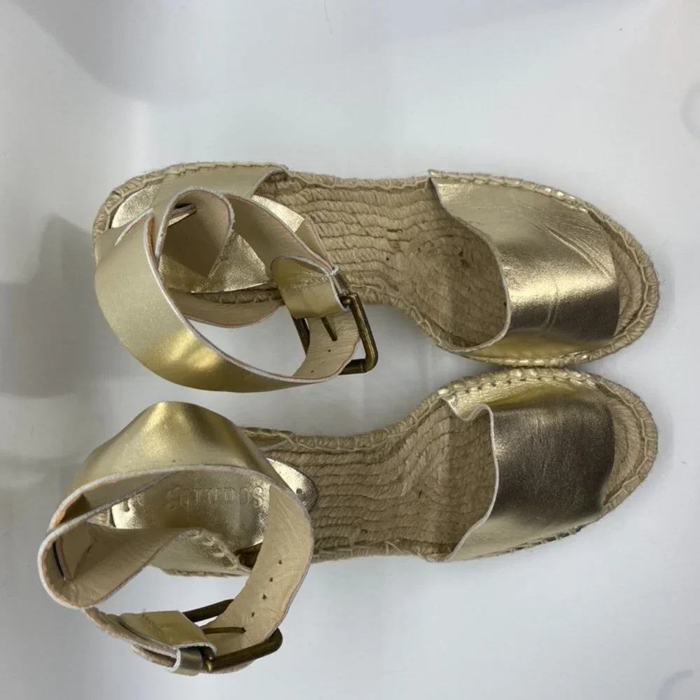 NIB Soludos Gold leather espadrille wedge Size 8